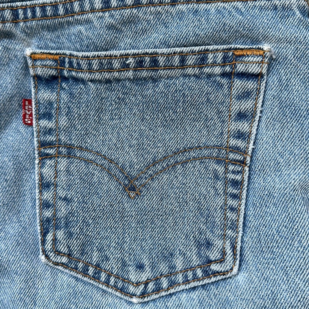 Vintage Levi's 521 Hi Rise Taper Fit Jeans - Picture 10 of 14